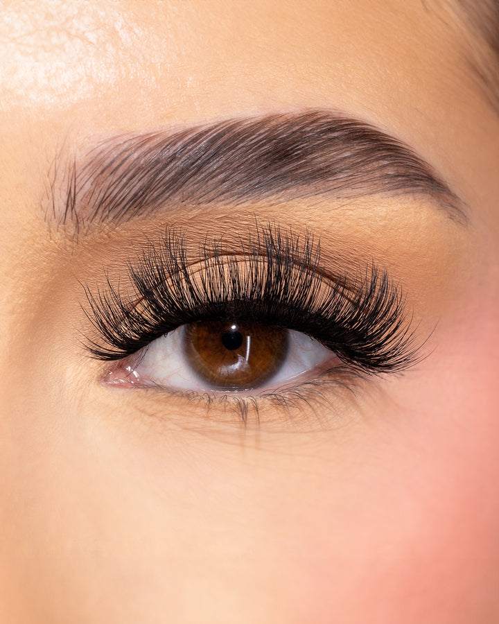 FL4 Lashes